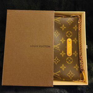 Louis Vuitton Monogram Pochette Milla MM